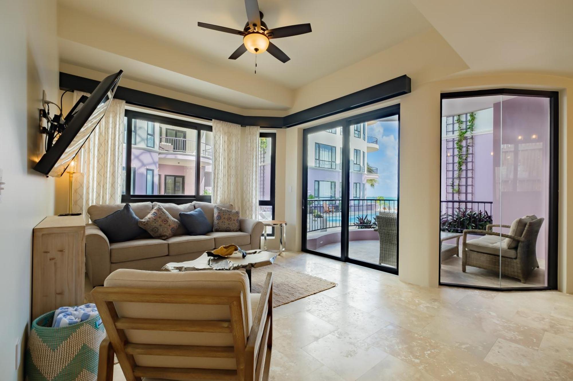 Diamante Beachfront Suites San Pedro  Ngoại thất bức ảnh