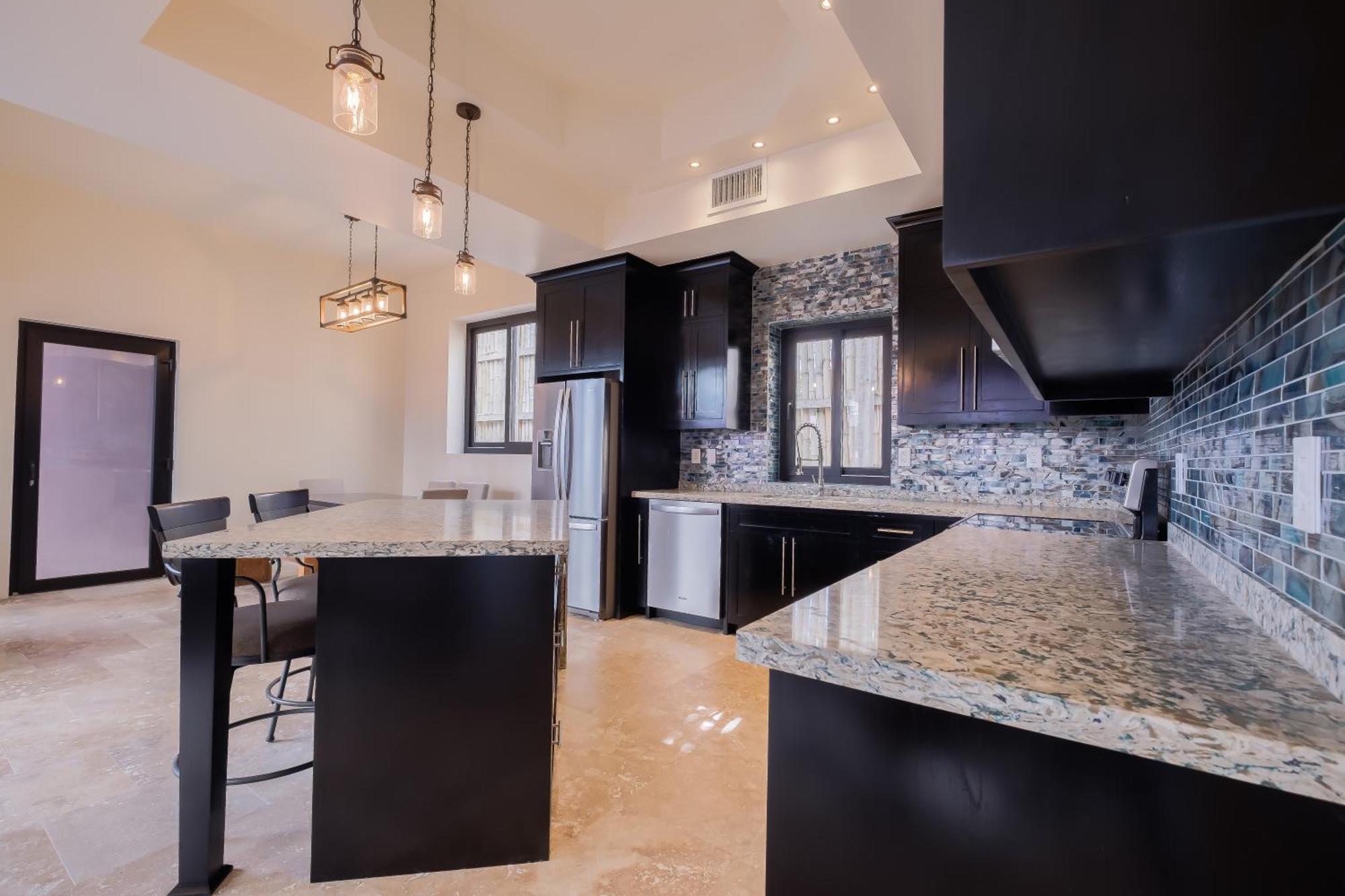 Diamante Beachfront Suites San Pedro  Ngoại thất bức ảnh