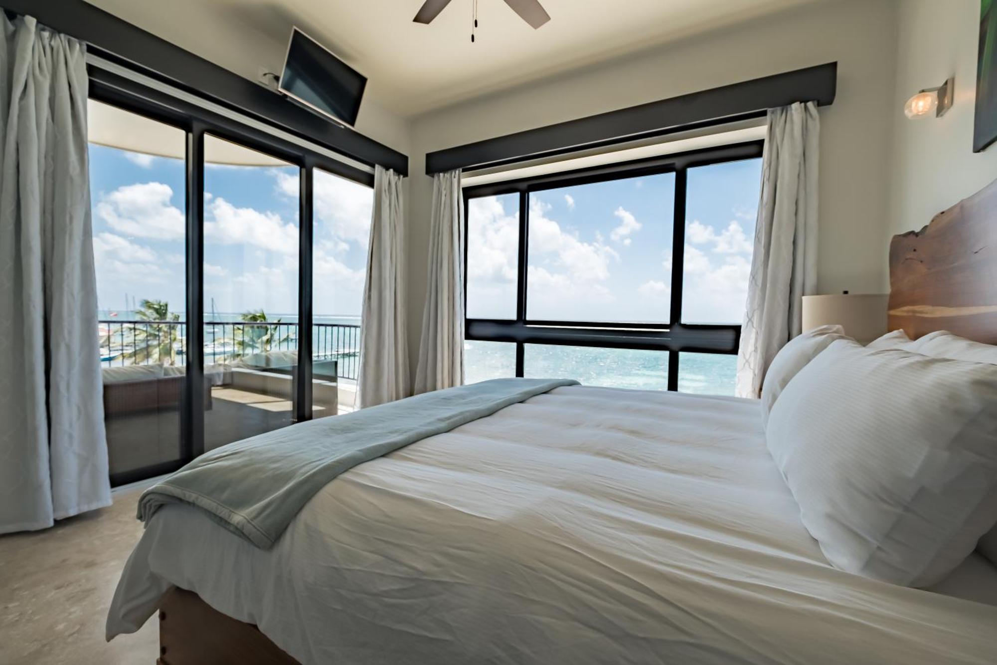 Diamante Beachfront Suites San Pedro  Ngoại thất bức ảnh