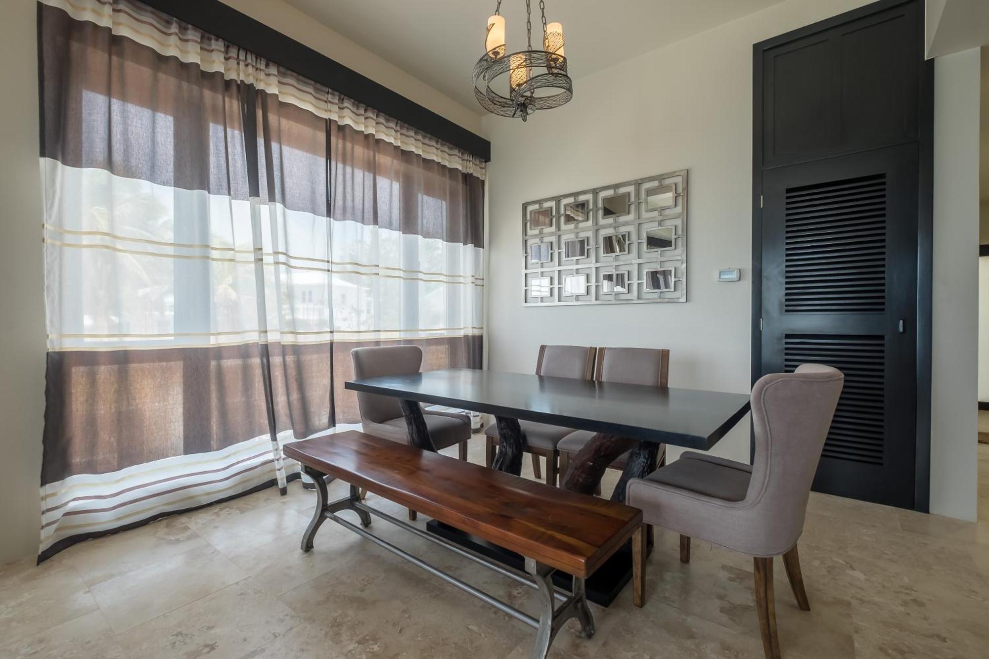 Diamante Beachfront Suites San Pedro  Ngoại thất bức ảnh