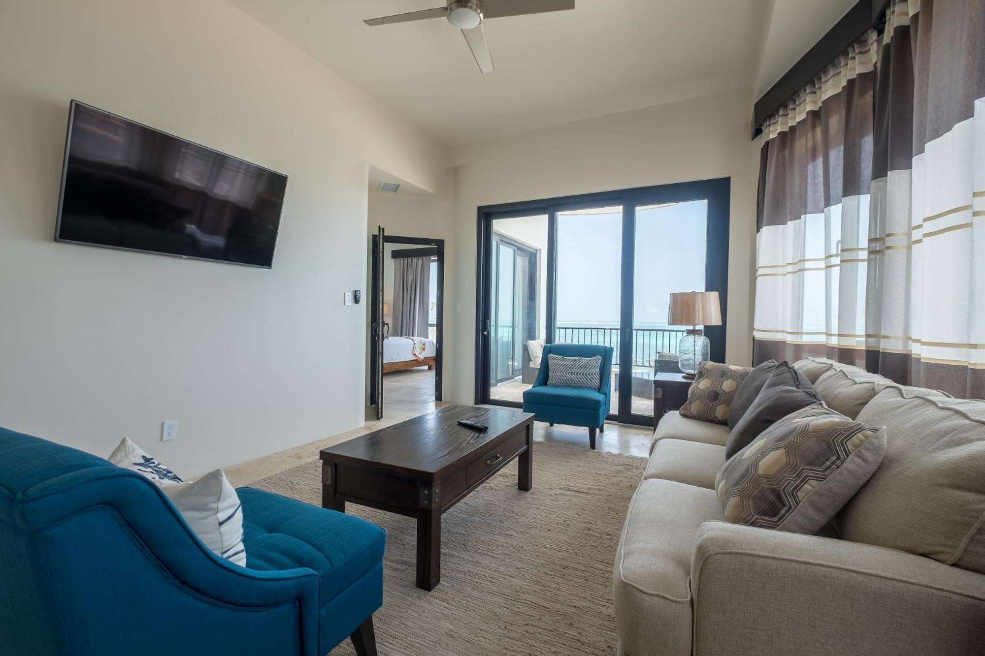 Diamante Beachfront Suites San Pedro  Ngoại thất bức ảnh