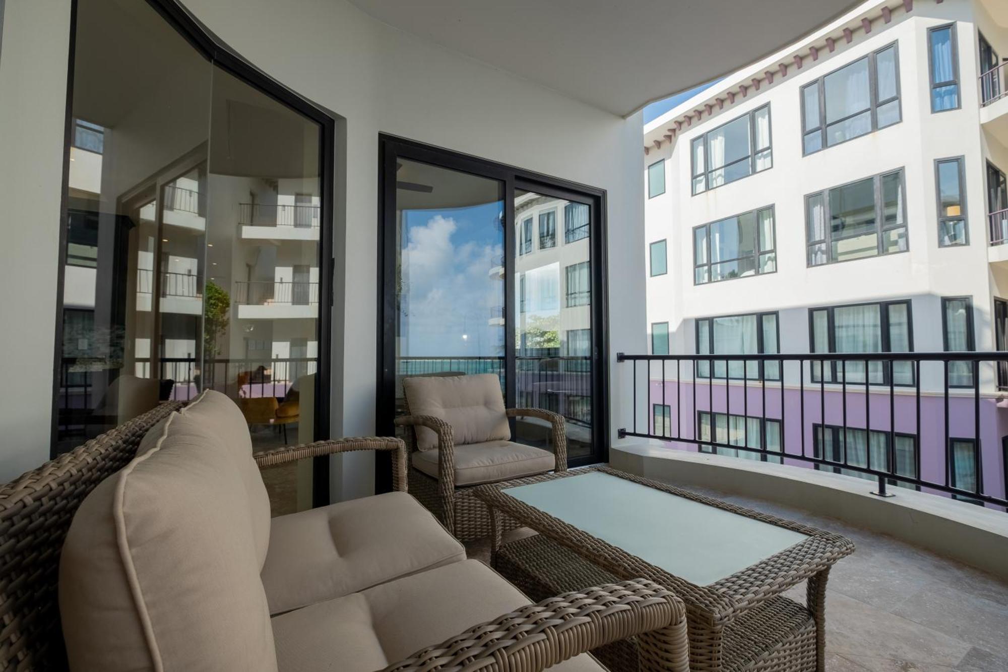 Diamante Beachfront Suites San Pedro  Ngoại thất bức ảnh